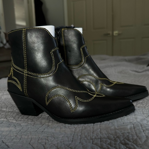 NWT Matisse Kaye booties size 6.5 - Picture 1 of 8